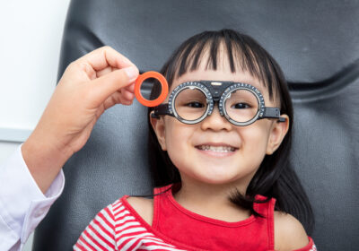Children’s Eye Health: When to Visit an Optometrist