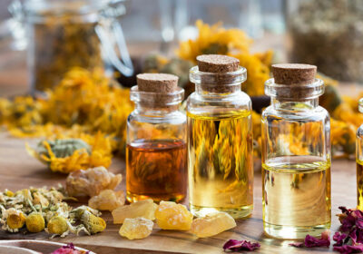4 Reasons Why Everyone Should Buy Essential Oils