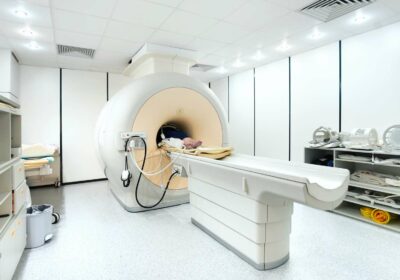 The Benefits and Limitations of MRI and CT Scans