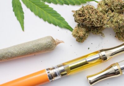 Selecting the Right Cannabis Product: Flower, Edibles or Vapes?