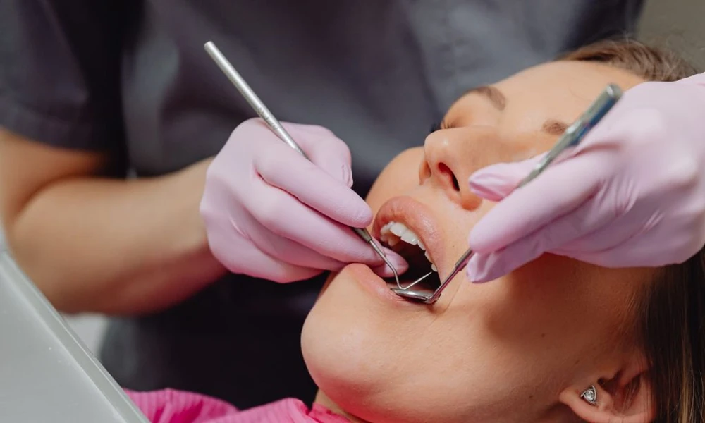How Powdered Drink Mixes Can Affect Enamel When Sipped Throughout the Day
